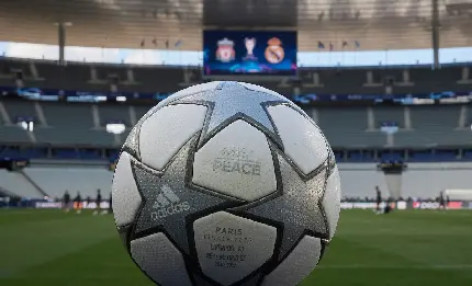 عکس توپ فینال و قهرمانی رئال مادرید در لیگ قهرمانان اروپا 2022