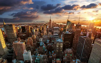 تصویر زمینه مرکز شهر نیویورک در غروب خورشید برای والپیپر سامسونگ