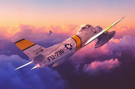 عکس گرافیکی چشم نواز از پرواز هواپیما در آسمان بنفش و نارنجی غروب در میان ابر ها بسیار مناسب برای پست و استوری اینستاگرام