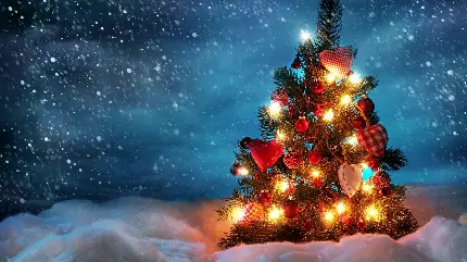 عکس زمینه درخت کریسمس با لامپهای رنگارنگ در طرحهای مختلف برای دسکتاپ ویندوز