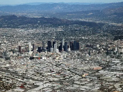 عکس گرفته شده شهر لس آنجلس از بالای تپه های بیرون شهر