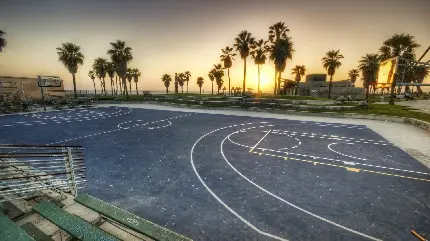 عکس غروب شهر لس آنجلس با نمایی از زمین بسکتبال 