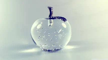 تصویر ماکرو جالب از سیب به صورت شیشه ای 