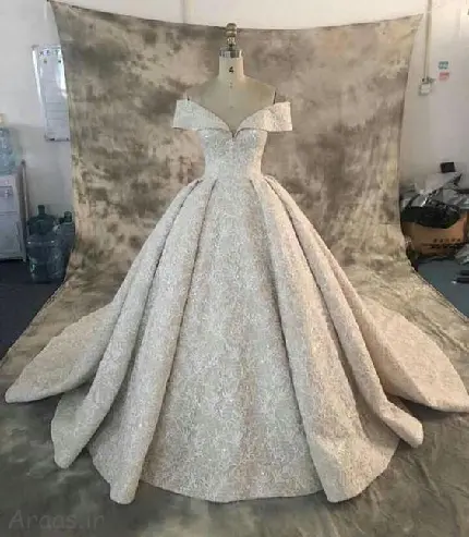 عکس مدل لباس عروس دنباله دار لاکچری و خاص با کیفیت FULL HD