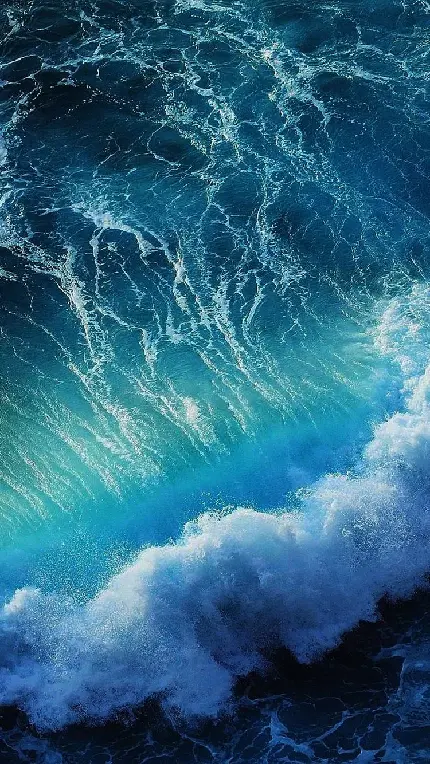 والپیپر 8k موج اقیانوس مناسب برای گوشی