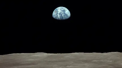 پس زمینه واقعی اچ دی عکس کره زمین نصفه از ناسا با فاصله زیاد