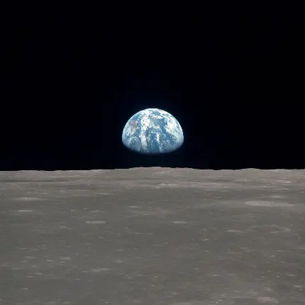 عکس با کیفیت واقعی نیم کره زمین از ماه از ناسا