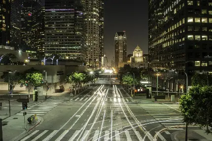 عکس مرکز شهر لس آنجلس با پس زمینه برج های بلند