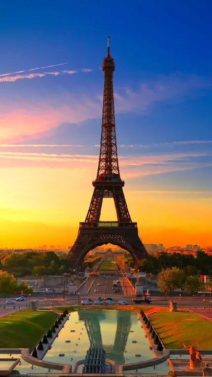 تصویر برج زیبای ایفل در پاریس برای بک گراند گوشی هوشمند