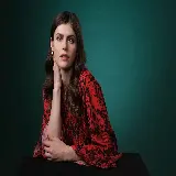چاپ قاب موبایل و گوشی عکس جدید الکساندرا داداریو Alexandra Daddario برای پروفایل با کیفیت FULL HD