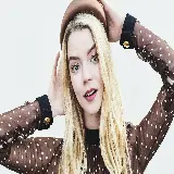 چاپ قاب موبایل و گوشی عکس باکیفیت Hd آنیا تیلور جوی Anya Taylor Joy برای پروفایل شبکه های اجتماعی