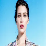 چاپ قاب موبایل و گوشی عکس بلا حدید Bella Hadid جدید دخترانه برای پروفایل بدون متن