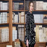 چاپ قاب موبایل و گوشی والپیپر بازیگر سینمای Margot Robbie مارگو رابی برای موبایل