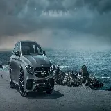 چاپ قاب موبایل و گوشی بک گراند مرسدس نقره ای AMG E63 در ساحل دریای طوفانی 