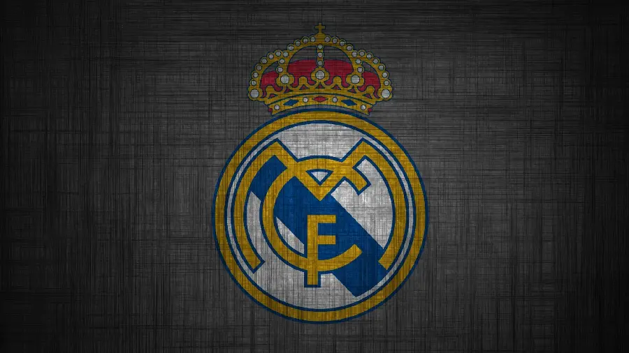 دانلود تصویر استوک پارچە‌ خط دار مشکی و لوگوی رئال مادرید در وسطش
