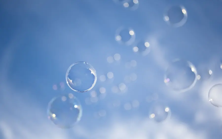 بک گراند رویایی از حباب های صابون با کیفیت بسیار عالی 
