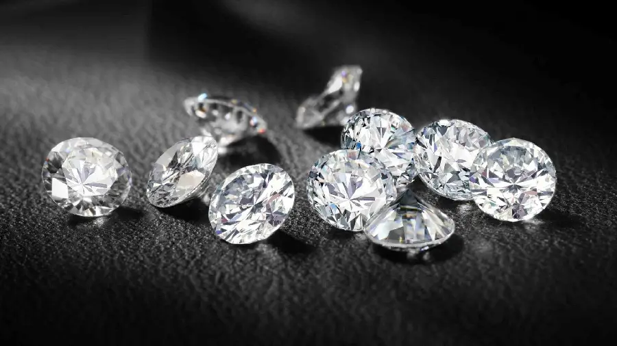 دانلود تصویر مهیج و شگفت انگیز از برش های درخشان الماس ارزشمند برای پروفایل