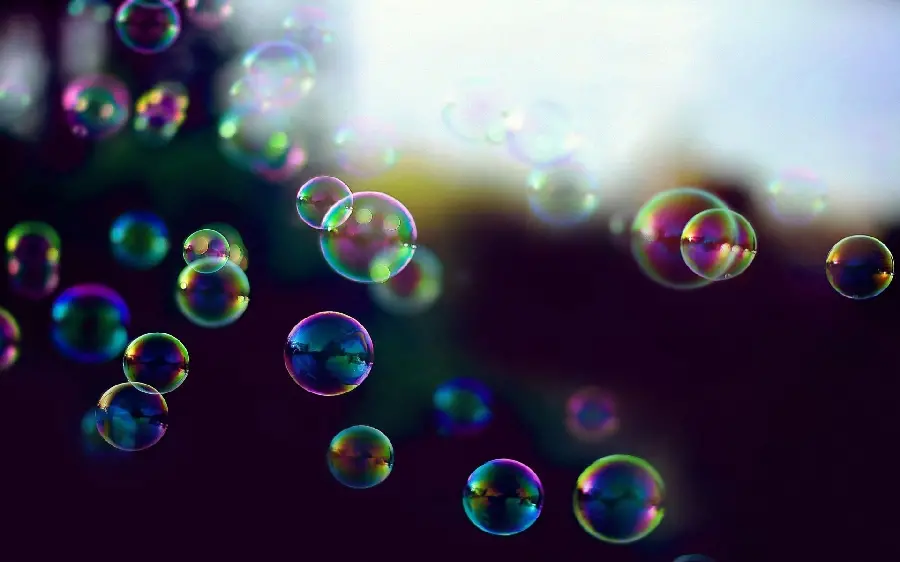 دانلود بک گراند جادویی حباب های صابون در هوای آفتابی 