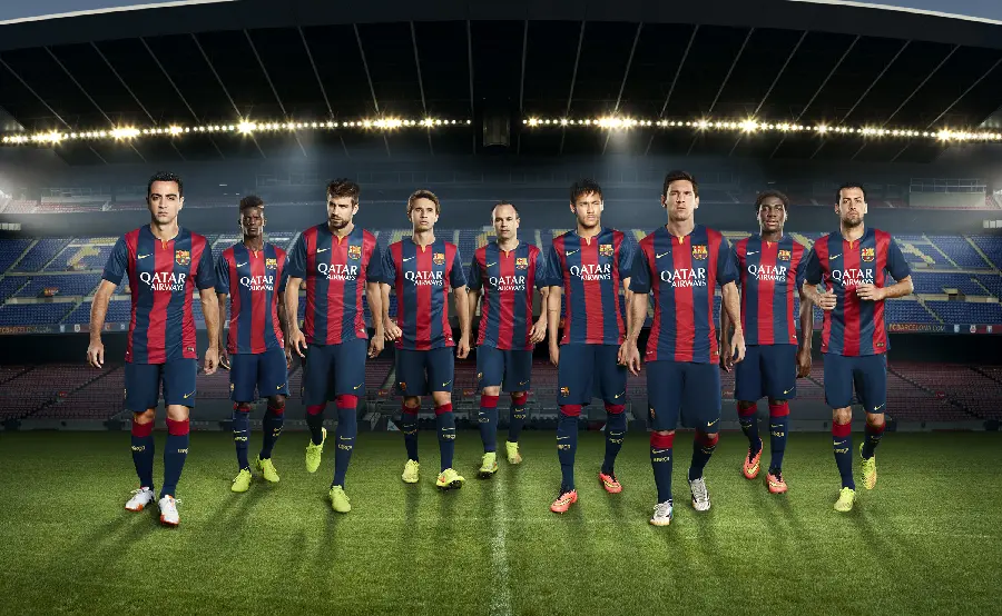عکس زمینه بازیکنان بی رقیب بارسلونا در کنار هم