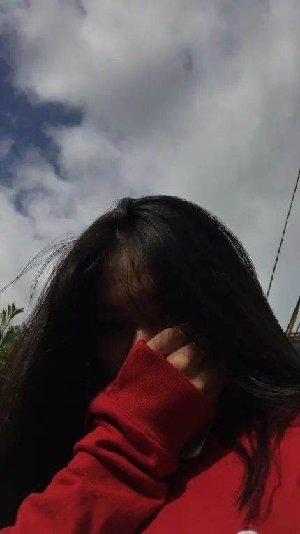 عکس زن در طبیعت شمال