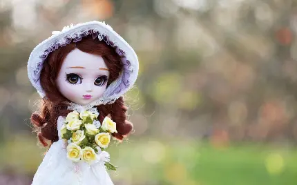 دختر عروسکی ناز با لباس عروس در طبیعت با کیفیت 8K 
