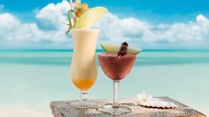 عکس جدید از نوشیدنی شیرین و خنک در سواحل آفتابی با کیفیت عالی برای اینستاگرام
