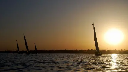 عکس HD از غروب مسحور کننده در رود نیل در کشور مصر 