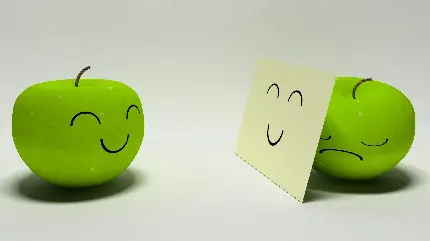 عکس فانتزی از سیب سبز بامزه و غمگین برای پروفایل 
