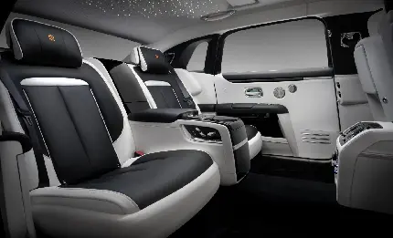 چاپ پوستر پس زمینە با کلاس از رولز رویس و فضای داخلی مشکی و سفید
