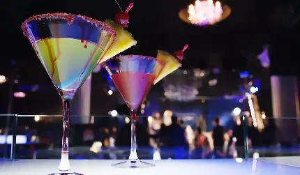 تصویر هولوگرامی درخشان از نوشیدنی برای بک گراند فتوشاپ