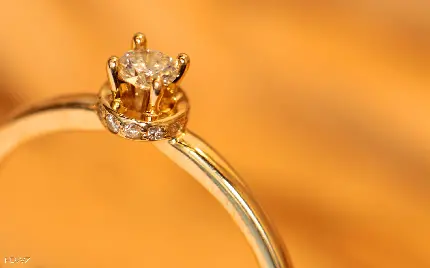 دانلود عکس استوک از قسمتی از حلقە الماس طلایی