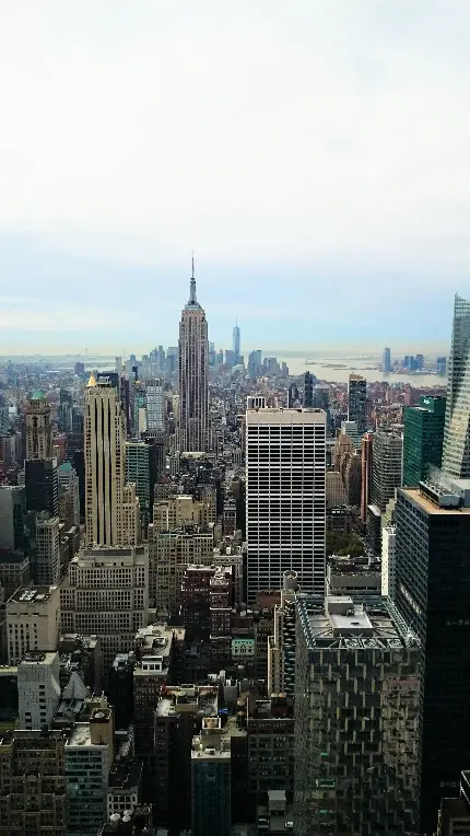 بک گراند شهر مدرن نیویورک 2023 برای موبایل جدید هواوی نوا 9