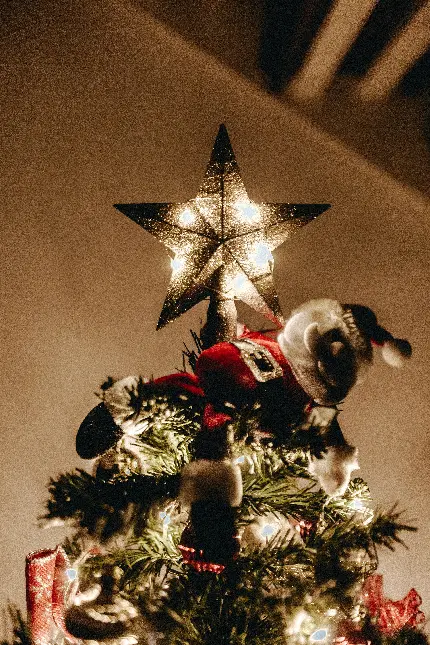 دانلود عکس زمینه ستاره طلایی درخت کریسمس با کیفیت خفن 4k