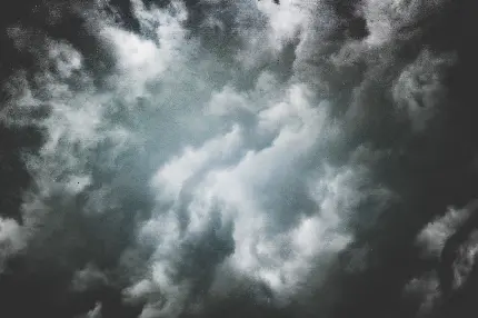 دانلود تصویر زمینه آسمان غمگین ابری و تاریک با کیفیت HD