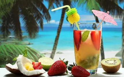 عکس جدید از نوشیدنی با ترکیبی از میوه های تابستانی با تم خوشرنگ برای چاپ بنر و پوستر
