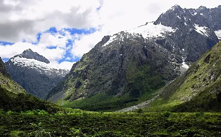 تصویر زمینه جالب کامپیوتر از کوهستان برفی در نیوزیلند