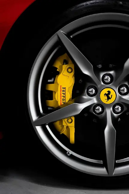 بک گراند محشر از رینگ چرخ Ferrari به رنگ زرد مشکی