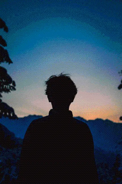 عکس پسر غمگین برای پروفایل