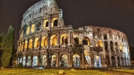 دانلود وکتور حیرت برانگیز در شب از نماد ایتالیا یعنی بنای کولوسئوم