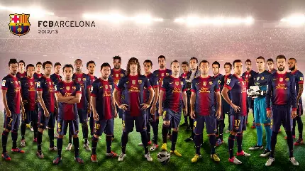 تصویر دسته جمعی از بازیکنان بارسلونا دست در دست هم