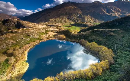 والپیپر جالب از دریاچه قلبی شکل معروف در نیوزیلند 2022
