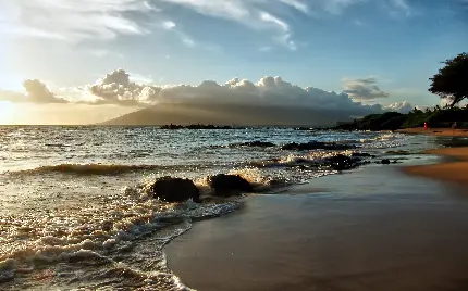 والپیپر دل انگیز ساحل دریا برای زمینه واید اسکرین با کیفیت 8K