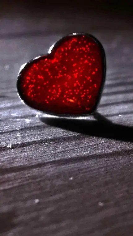 عکس زمینه قلب شیشه ای قرمز با کیفیت عالی برای موبایل سامسونگ a12