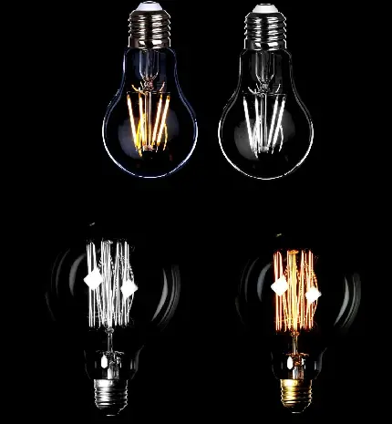 عکس استوک ویژه از لامپ های روشن و خاموش با زمینه مشکی