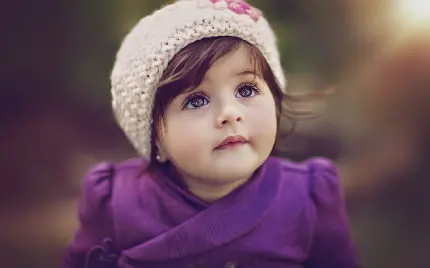 عکس جدید از دختر کوچولوی خوشگل با لباس بنفش HD