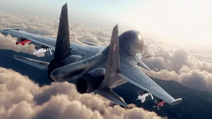پرواز هواپیمای جنگی عظیم الجثه در آسمان ابری در یک قاب 4K 