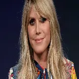چاپ قاب موبایل و گوشی پس زمینه باحال هایدی کلوم با زمینه مشکی برای کامپیوتر با کیفیت بالا 
