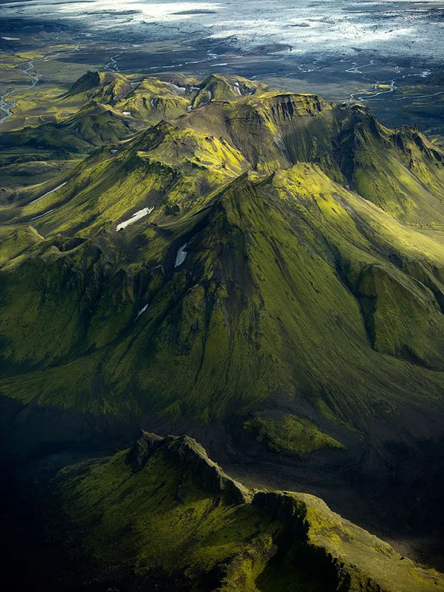 عکس فوق العاده خوشگل از کوهستان های سرسبز اسکاندیناوی