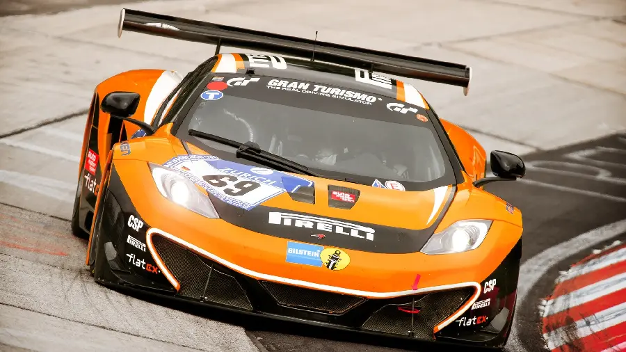 عکس ماشین مسابقه ای و سریع مکلارن با رنگ نارنجی خوشگل