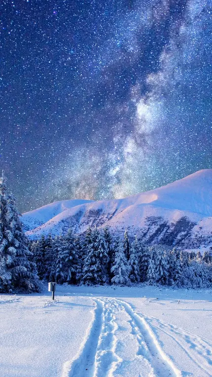 عکس آسمان پرستاره در فصل زمستان